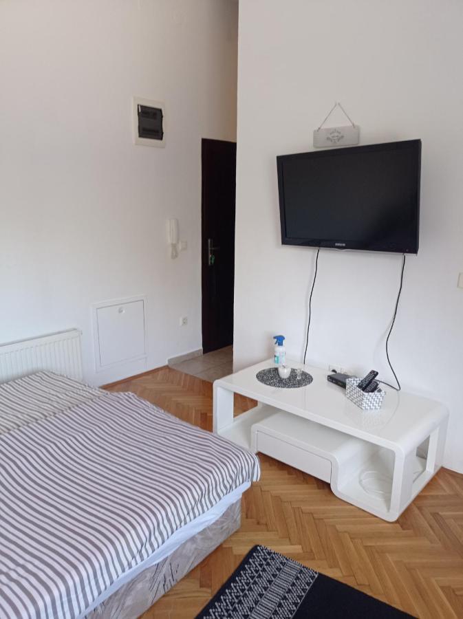 Apartamento Donata Osijek Exterior foto